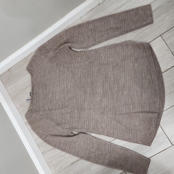 Maternity Sweater - Picture 6 of 7